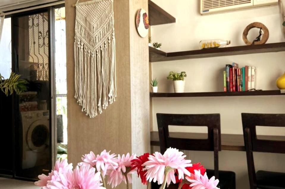 Apartament Marita 701 Bandra Beauty 2 Bed 2 Bath Sea View Parking Bombaj